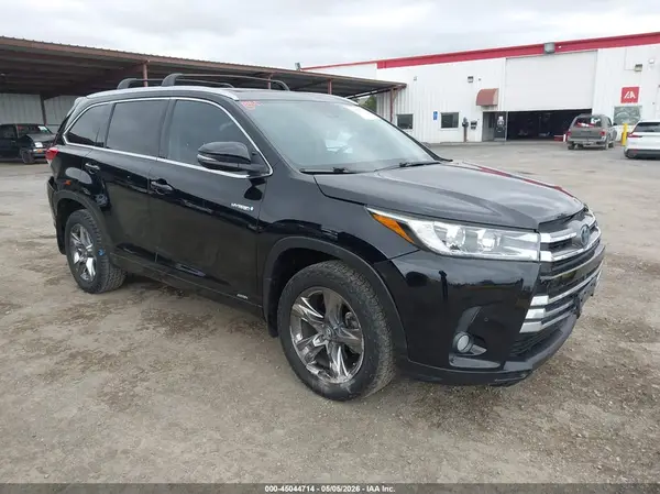 5TDDGRFH9JS043054 2018 TOYOTA HIGHLANDER - Image 1