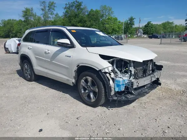 5TDDGRFH9KS053293 2019 TOYOTA HIGHLANDER - Image 1