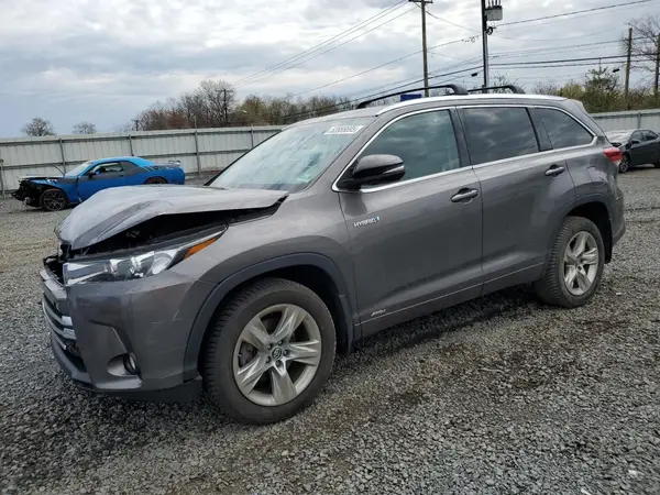 5TDDGRFHXHS020697 2017 TOYOTA HIGHLANDER - Image 1