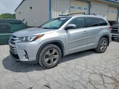 5TDDGRFHXHS024006 2017 TOYOTA HIGHLANDER