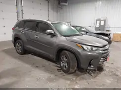 5TDDGRFHXHS028265 2017 TOYOTA HIGHLANDER