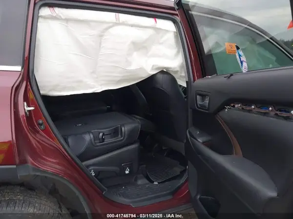 5TDDGRFHXJS038879 2018 TOYOTA HIGHLANDER - Image 8