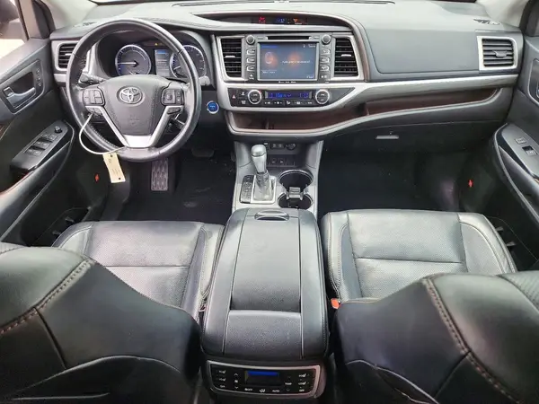 5TDDGRFHXJS045704 2018 TOYOTA HIGHLANDER - Image 8