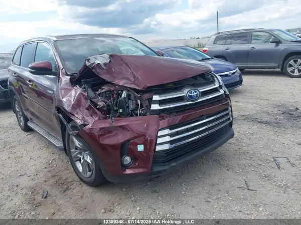 5TDDGRFHXKS054310 2019 TOYOTA HIGHLANDER - Image 1