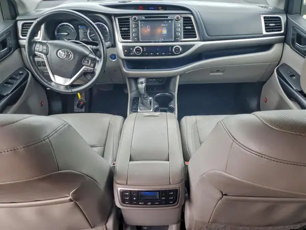 5TDDGRFHXKS058261 2019 TOYOTA HIGHLANDER - Image 8