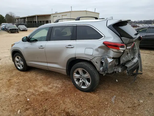 5TDDGRFHXKS075626 2019 TOYOTA HIGHLANDER - Image 2