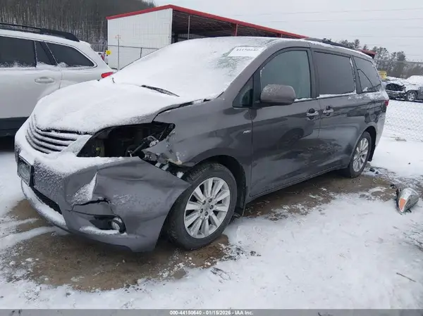 5TDDK3DC0GS129008 2016 TOYOTA SIENNA - Image 2