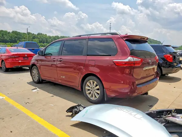 5TDDK3DC0GS130059 2016 TOYOTA SIENNA - Image 2