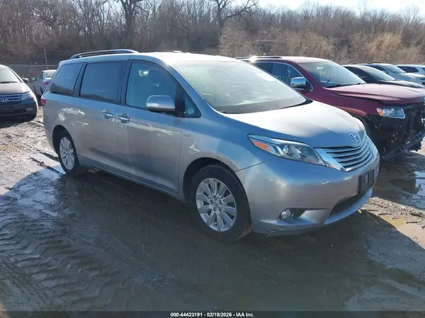 5TDDK3DC0GS133107 2016 TOYOTA SIENNA - Image 1