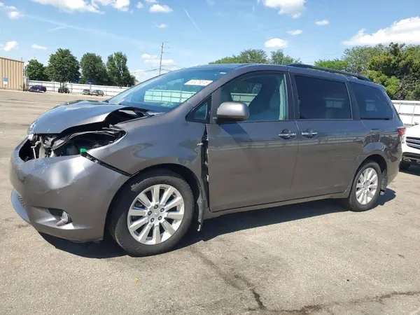 5TDDK3DC0GS136248 2016 TOYOTA SIENNA - Image 1