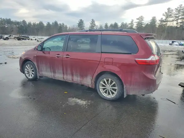5TDDK3DC0GS141157 2016 TOYOTA SIENNA - Image 2
