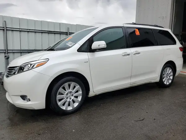 5TDDK3DC1GS133746 2016 TOYOTA SIENNA - Image 1