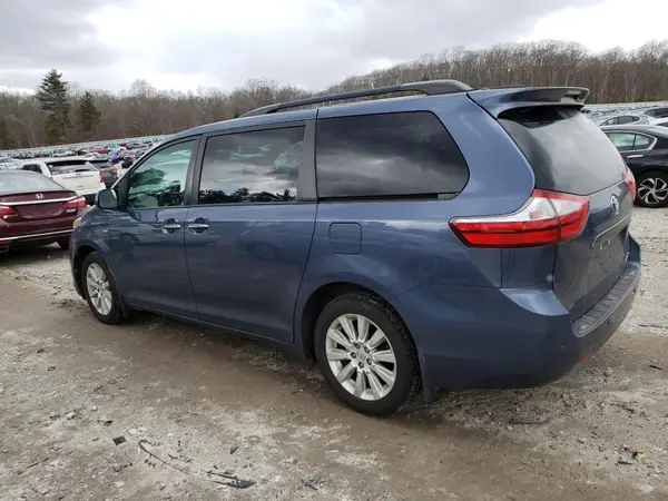 5TDDK3DC2GS131181 2016 TOYOTA SIENNA - Image 2