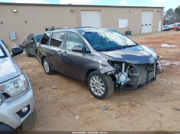 5TDDK3DC2GS139619 2016 TOYOTA SIENNA - Image 1