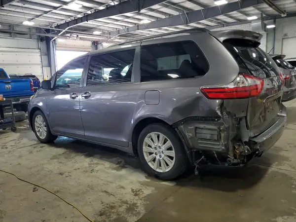 5TDDK3DC2GS142603 2016 TOYOTA SIENNA - Image 2