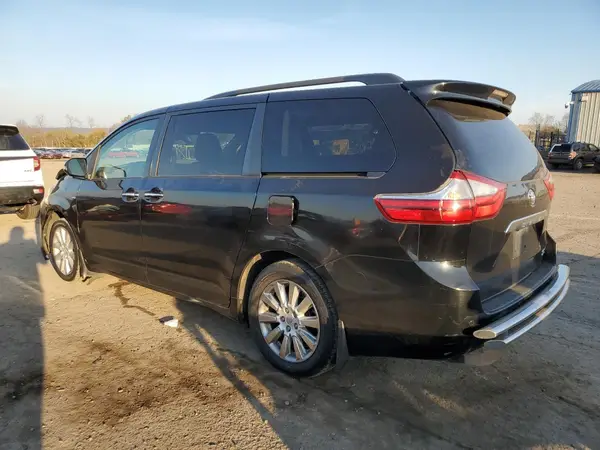 5TDDK3DC3GS130346 2016 TOYOTA SIENNA - Image 2