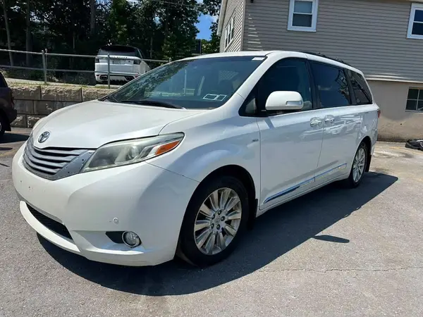 5TDDK3DC3GS131304 2016 TOYOTA SIENNA - Image 1