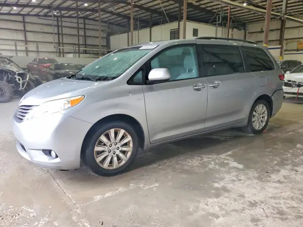 5TDDK3DC3GS137801 2016 TOYOTA SIENNA - Image 1