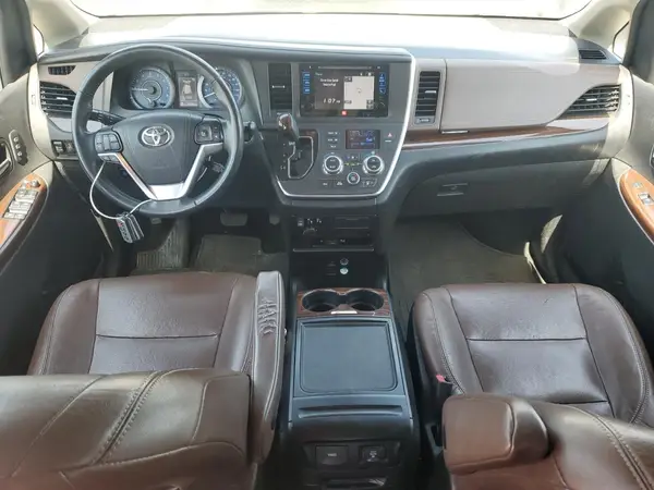5TDDK3DC3GS145803 2016 TOYOTA SIENNA - Image 8