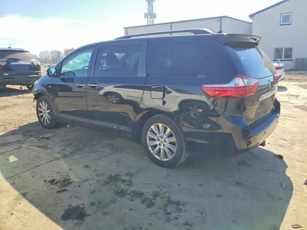 5TDDK3DC4GS129156 2016 TOYOTA SIENNA - Image 2