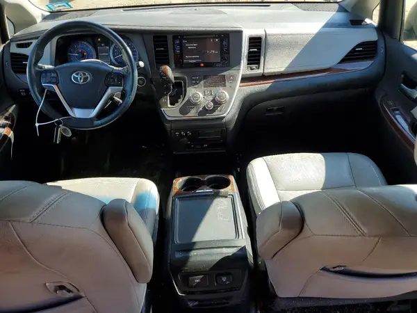 5TDDK3DC4GS129156 2016 TOYOTA SIENNA - Image 8