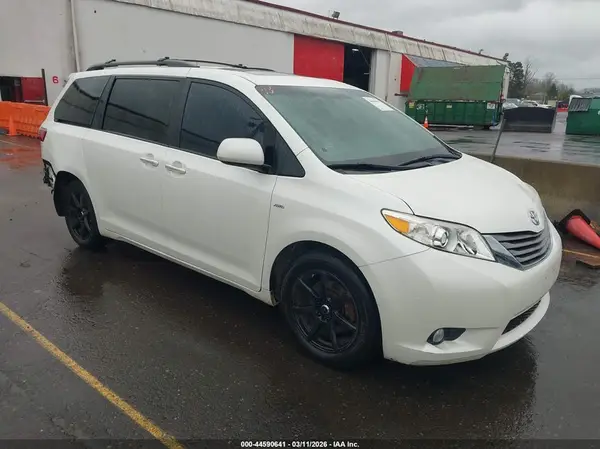 5TDDK3DC4GS138987 2016 TOYOTA SIENNA - Image 1
