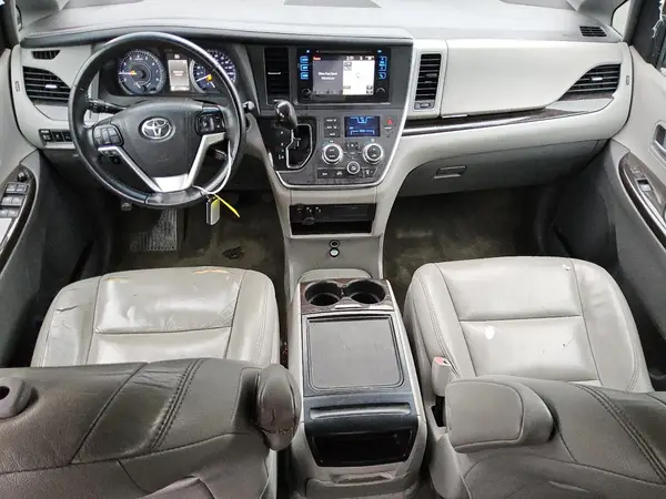 5TDDK3DC4GS140805 2016 TOYOTA SIENNA - Image 8