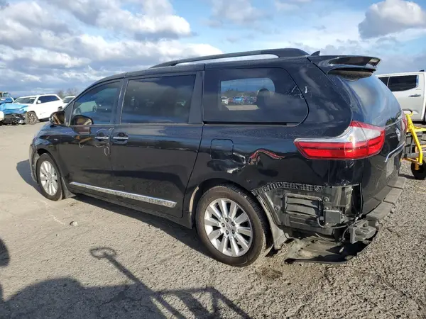 5TDDK3DC5GS135838 2016 TOYOTA SIENNA - Image 2