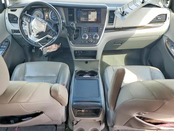 5TDDK3DC6GS130289 2016 TOYOTA SIENNA - Image 8