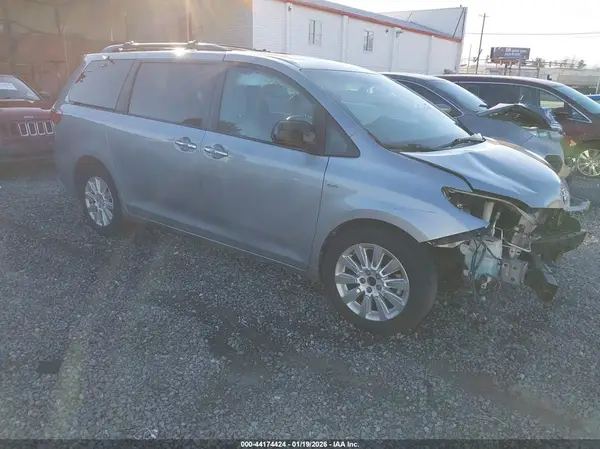 5TDDK3DC6GS139381 2016 TOYOTA SIENNA - Image 1