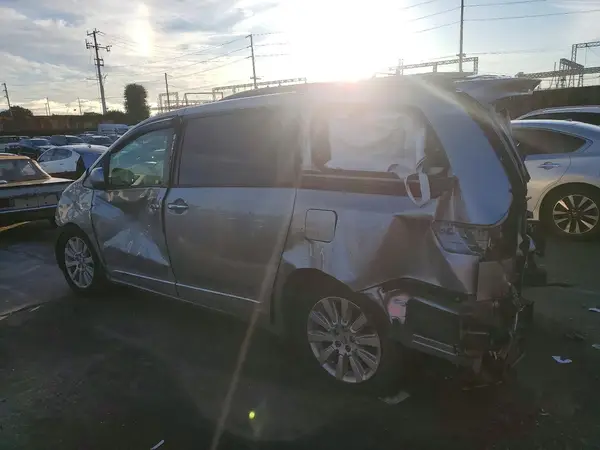 5TDDK3DC6GS140109 2016 TOYOTA SIENNA - Image 2