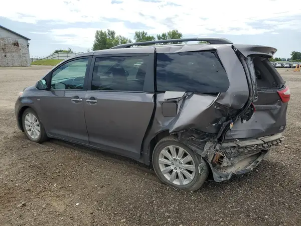 5TDDK3DC7GS137817 2016 TOYOTA SIENNA - Image 2