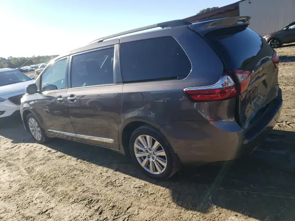 5TDDK3DC7GS138000 2016 TOYOTA SIENNA - Image 2