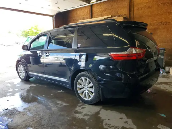5TDDK3DC7GS139535 2016 TOYOTA SIENNA - Image 2