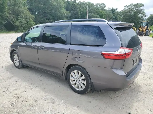 5TDDK3DC7GS139650 2016 TOYOTA SIENNA - Image 2