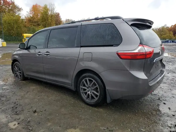 5TDDK3DC7GS141401 2016 TOYOTA SIENNA - Image 2