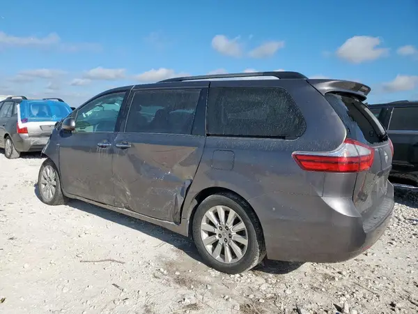 5TDDK3DC8GS129466 2016 TOYOTA SIENNA - Image 2