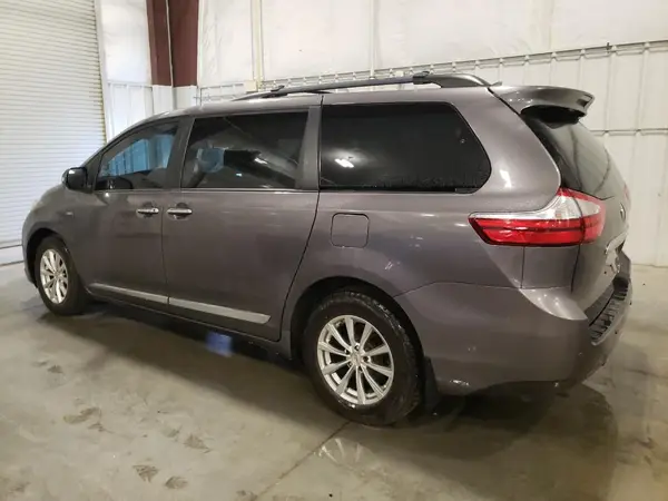 5TDDK3DC9GS131856 2016 TOYOTA SIENNA - Image 2