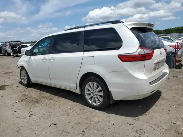 5TDDK3DC9GS135308 2016 TOYOTA SIENNA - Image 2