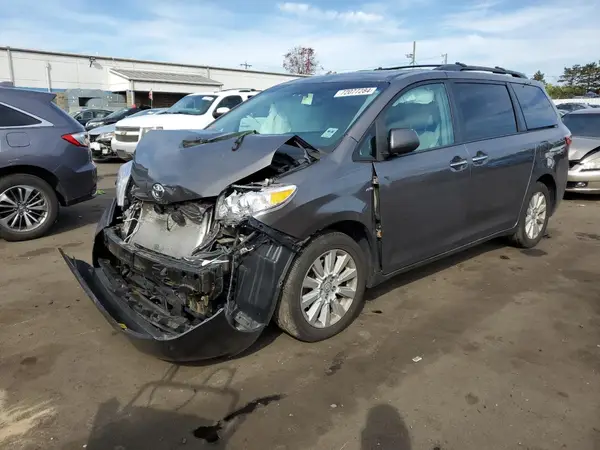 5TDDK3DC9GS139603 2016 TOYOTA SIENNA - Image 1