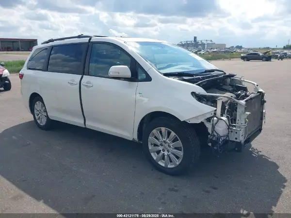 5TDDK3DCXGS129131 2016 TOYOTA SIENNA - Image 1