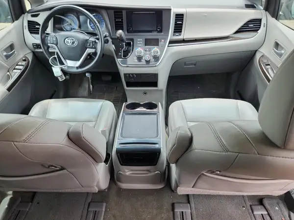 5TDDK3DCXGS131736 2016 TOYOTA SIENNA - Image 8