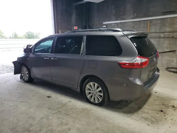 5TDDK3DCXGS131767 2016 TOYOTA SIENNA - Image 2