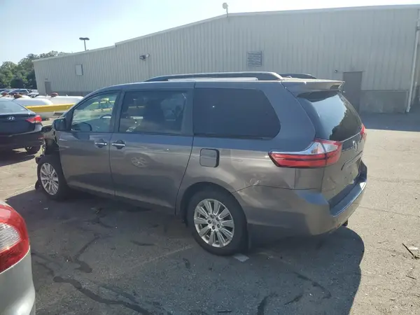 5TDDK3DCXGS135124 2016 TOYOTA SIENNA - Image 2