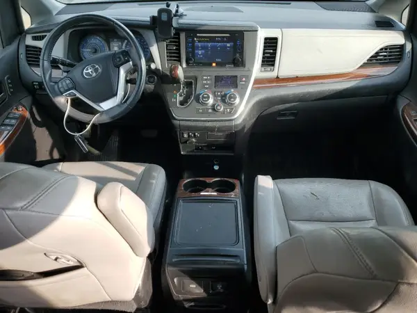 5TDDK3DCXGS136631 2016 TOYOTA SIENNA - Image 8