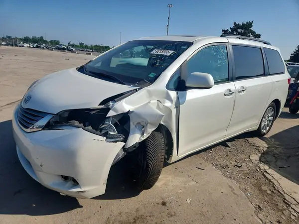 5TDDK3DCXGS143384 2016 TOYOTA SIENNA - Image 1