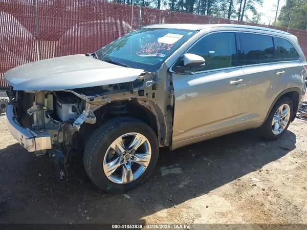 5TDDKRFH0GS247135 2016 TOYOTA HIGHLANDER - Image 2