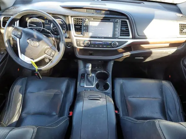 5TDDKRFH0GS258491 2016 TOYOTA HIGHLANDER - Image 8