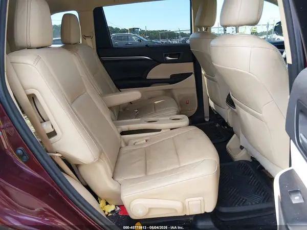5TDDKRFH0GS262797 2016 TOYOTA HIGHLANDER - Image 8