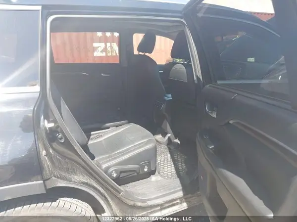 5TDDKRFH0GS302151 2016 TOYOTA HIGHLANDER - Image 8